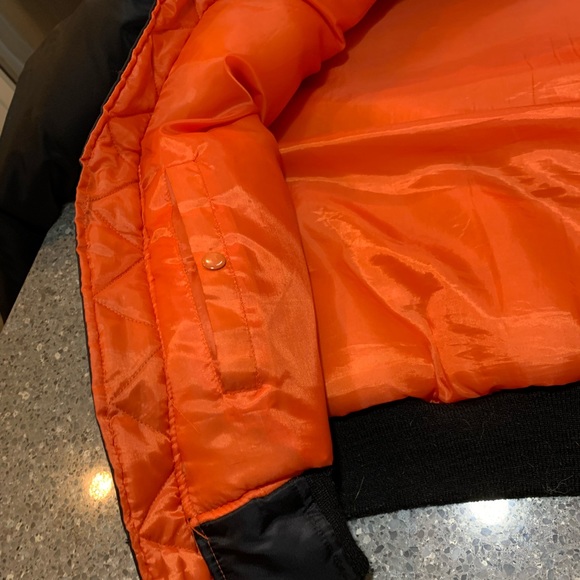 Army issue bomber jacket - Picture 2 of 5